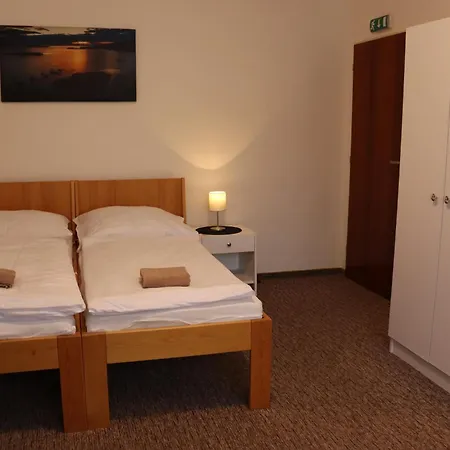 ゲストハウス Florian パヴロフ