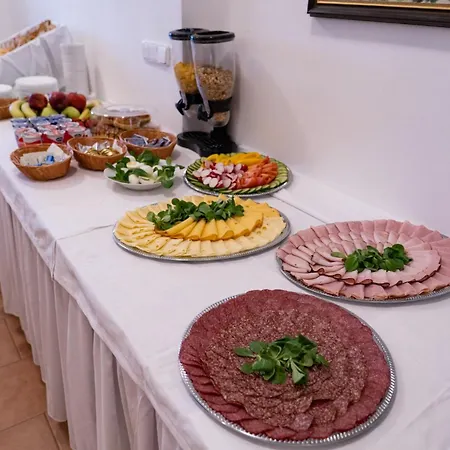 ゲストハウス Florian パヴロフ